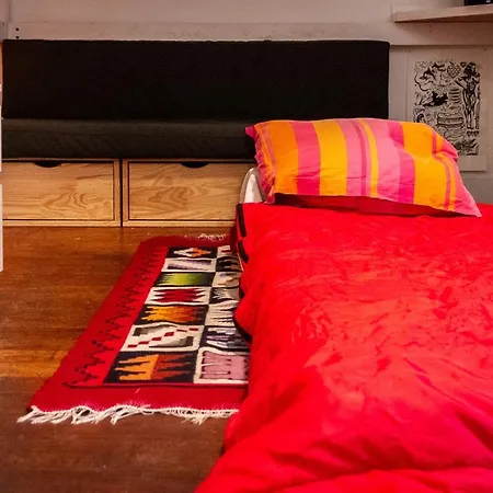 Cosy Parisian Studio Near Montmartre Apartment